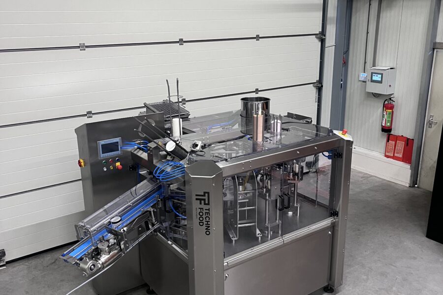 Bekervulmachine ijs